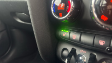 MINI Hatchback 1.5 Cooper Classic 5dr Auto Petrol Hatchback